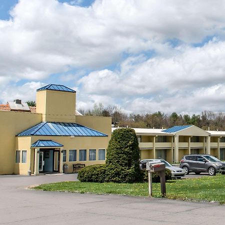 Rodeway Inn Brookville Extérieur photo
