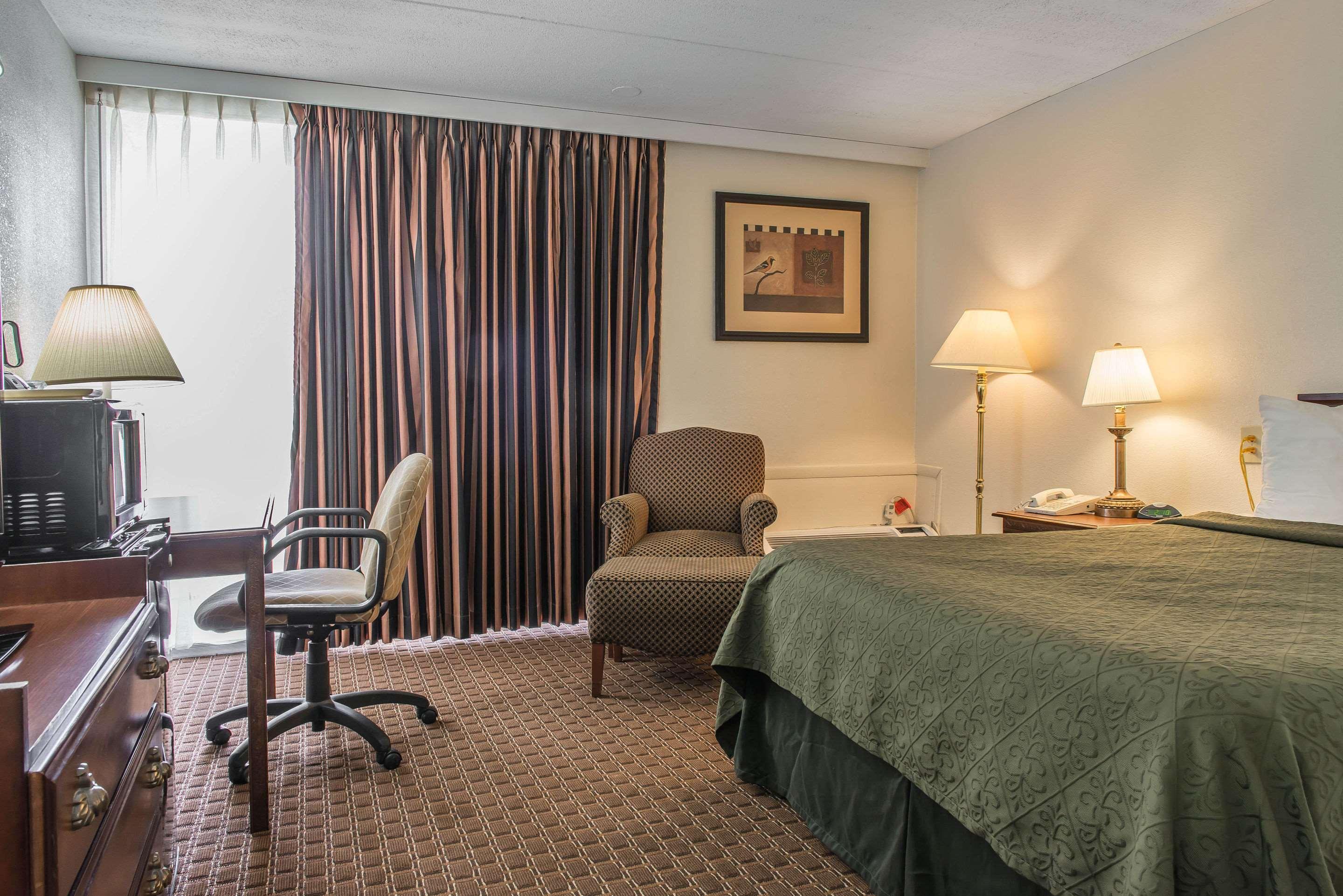 Rodeway Inn Brookville Extérieur photo