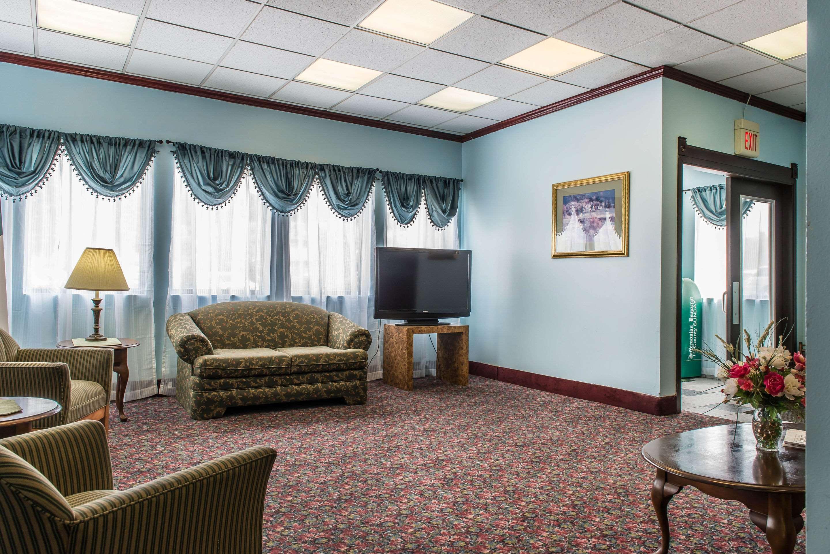 Rodeway Inn Brookville Extérieur photo